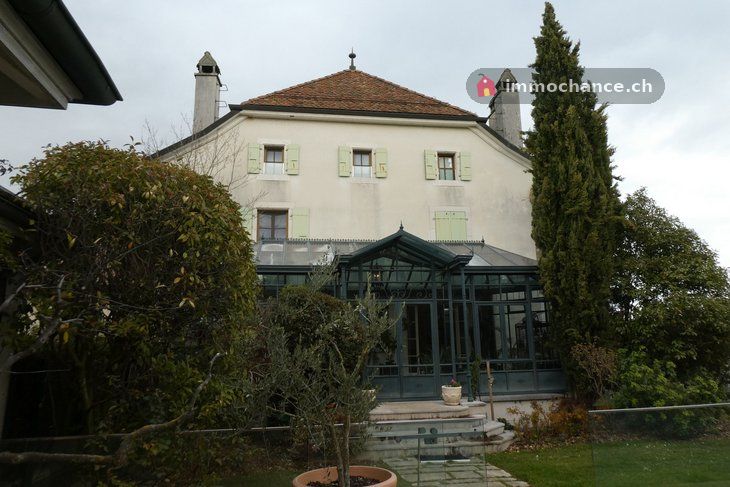 Wohnhaus, 77 m² Land